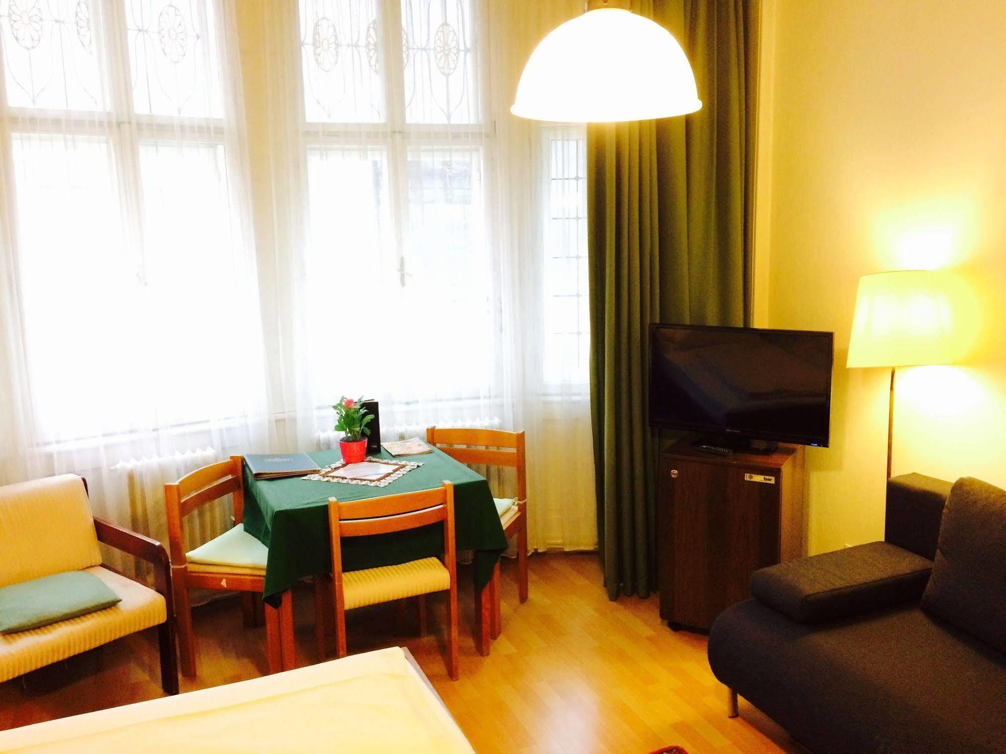 Mariahilf Bed and breakfast 3*